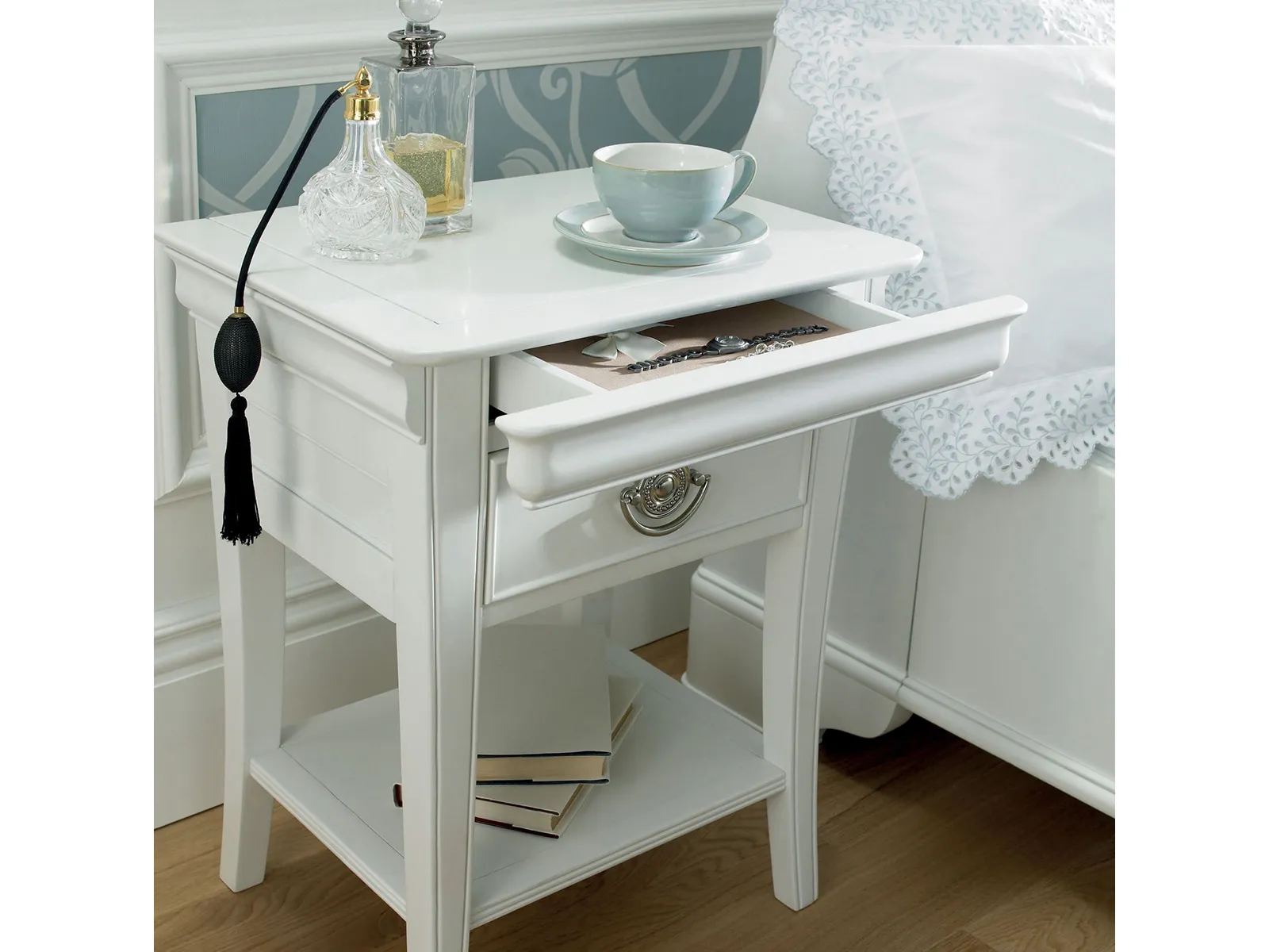 1 Drawer Nightstand